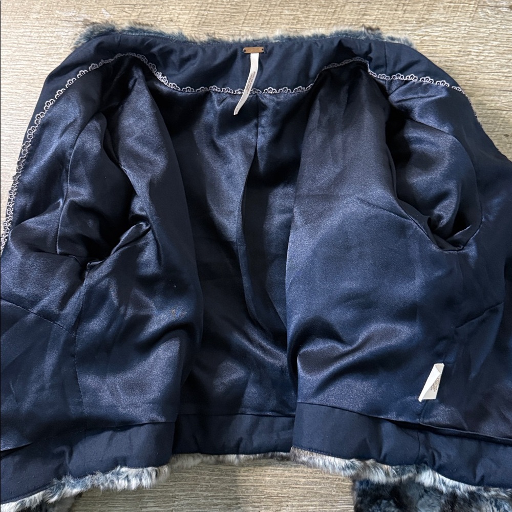 Free People Supernova Cropped Faux Fur Jacket S - Picture 6 of 7